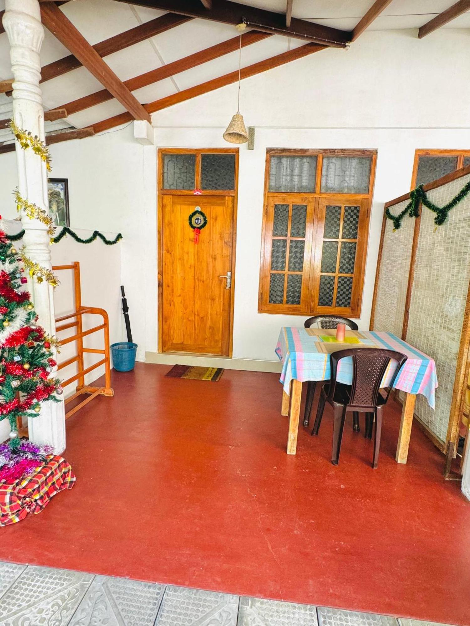 Nethmi Homestay & Restaurant Tangalle Room photo